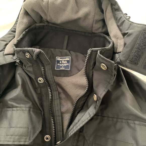 ABERCROMBIE & FITCH MENS PUFFER COAT SIZE SMALL - Picture 8 of 13